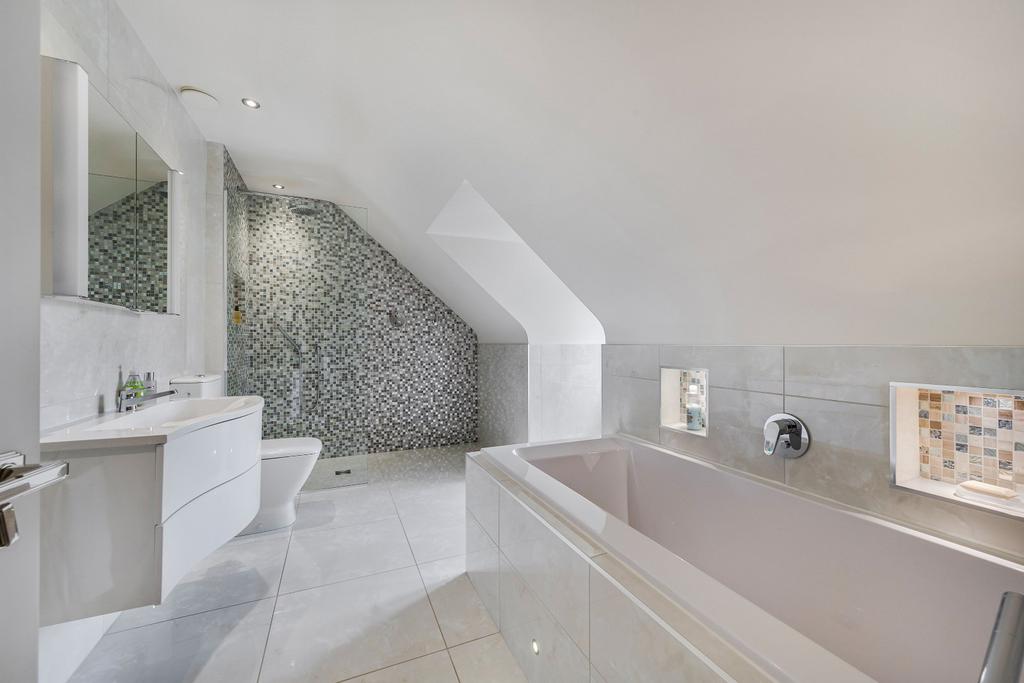 Ensuite