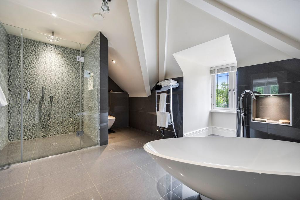 Ensuite
