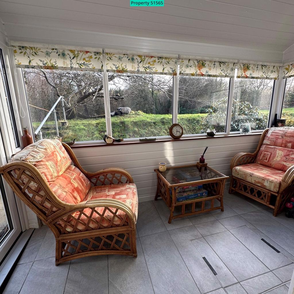 Garden Room - 5'3 x 11'5 (1.6m x 3.5m)