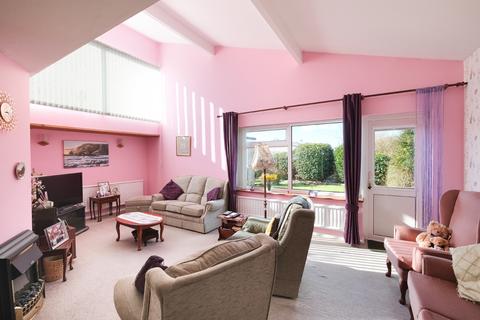 3 bedroom bungalow for sale, Mallard Crescent, Pagham, Bognor Regis, West Sussex PO21