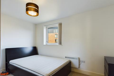 2 bedroom flat to rent, Bell Barn Road, Birmingham B15