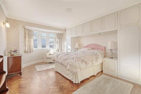 38 Dungannon Drive, Southend-on-sea, SS1 3NQ