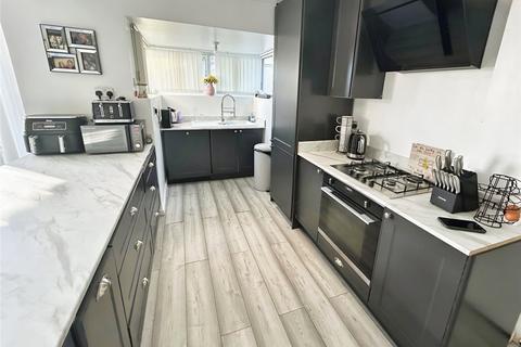 15 Denehurst Close, Stoke-on-trent, ST3 6AS