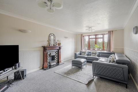 6 Cottis Close, Langdon Hills, Basildon, SS16 6SQ