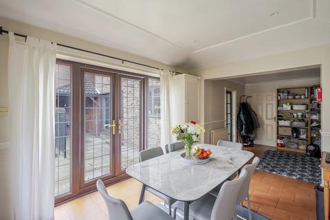 6 Cottis Close, Langdon Hills, Basildon, SS16 6SQ
