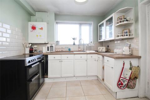 15 Blackdown Crescent, Havant, PO9 5AZ