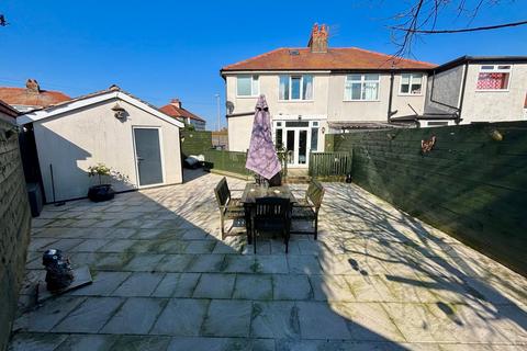 1 Wray Grove, Thornton-cleveleys, FY5 3QT