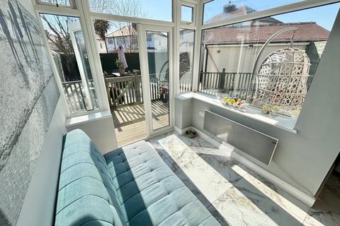 1 Wray Grove, Thornton-cleveleys, FY5 3QT