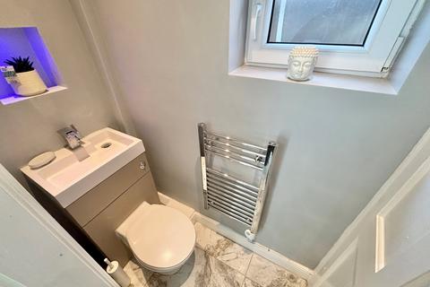 1 Wray Grove, Thornton-cleveleys, FY5 3QT