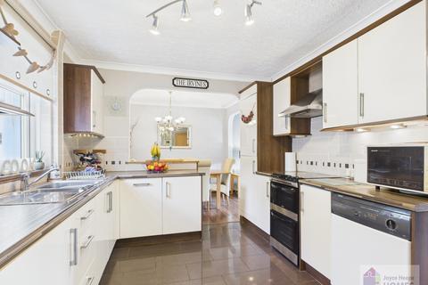 4 bedroom semi-detached villa for sale, Cloverhill View, East Kilbride G74