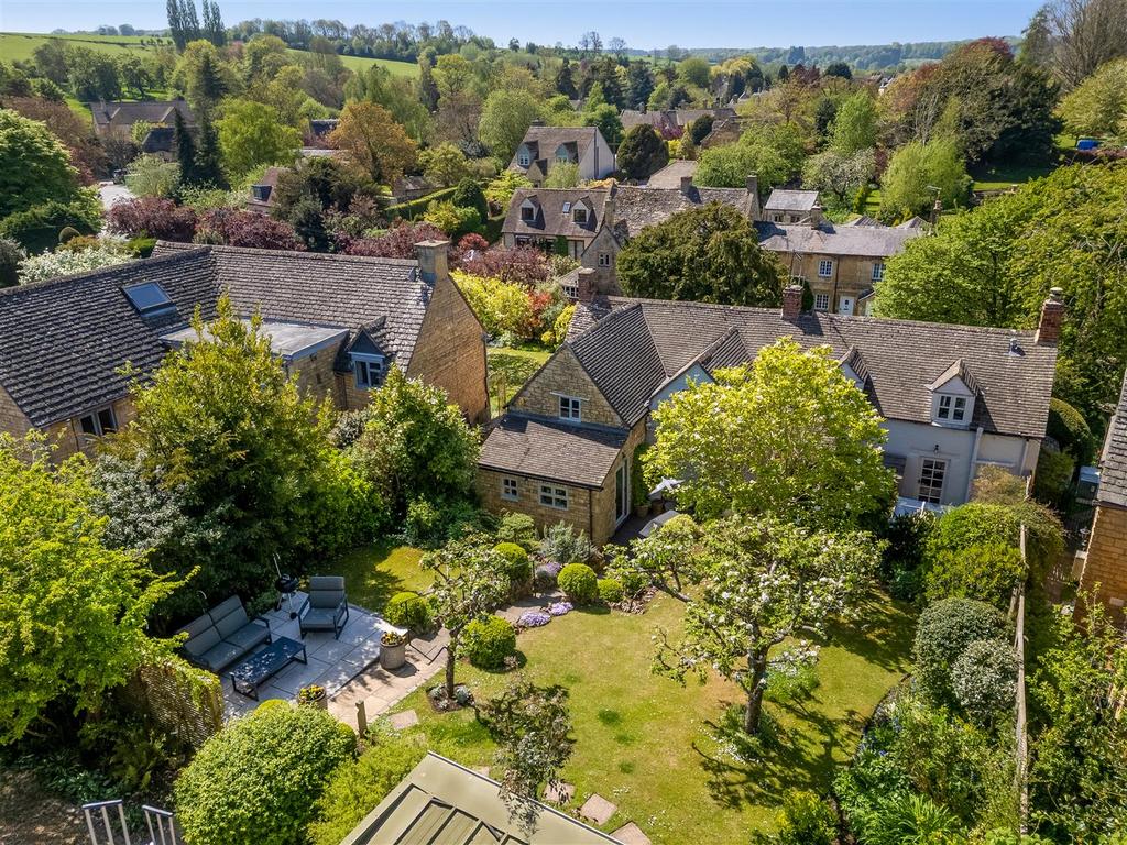 Applegarth-4.jpg