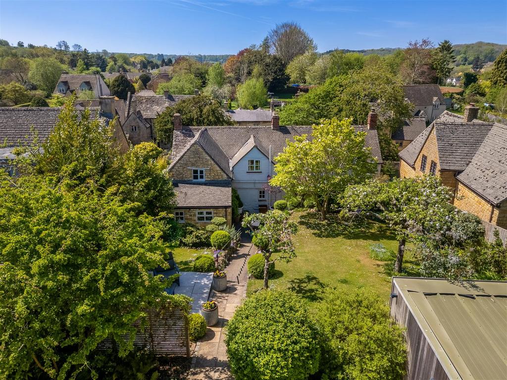 Applegarth-3.jpg