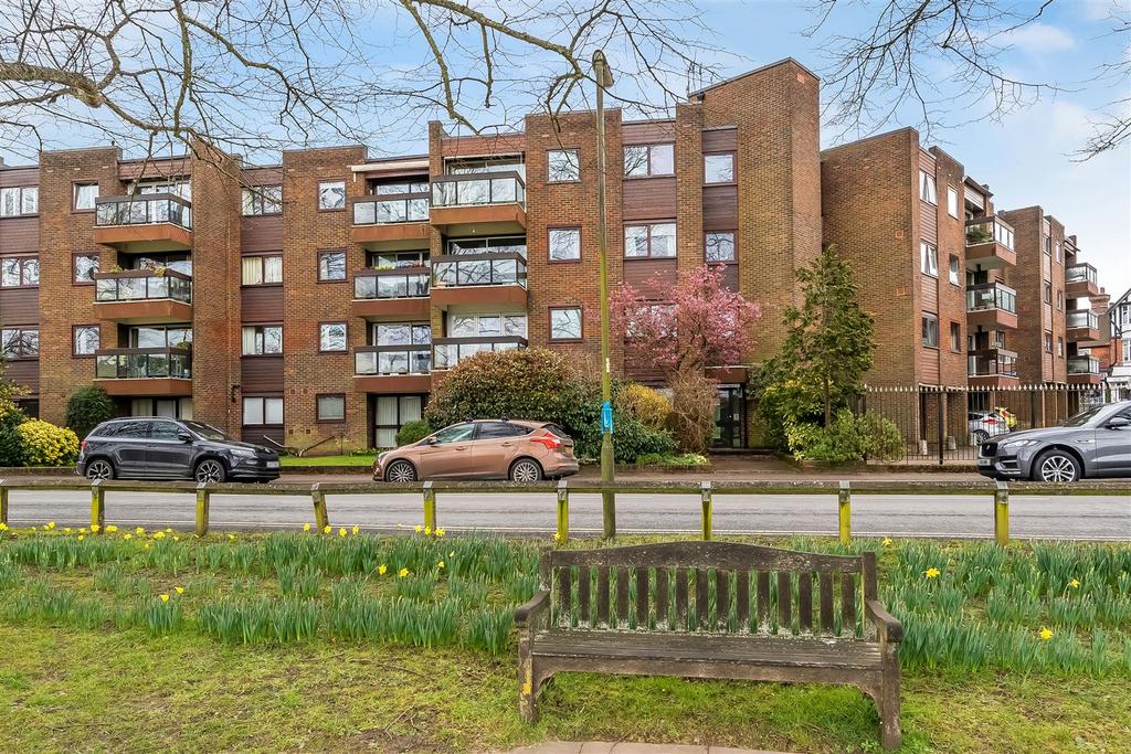 13-Oakleigh-Court-22.jpg