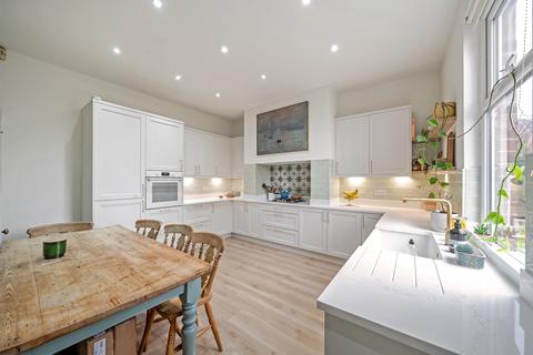 3 bedroom end of terrace house for sale, Methley Lane, Leeds LS7