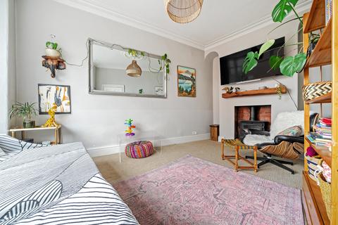 3 bedroom end of terrace house for sale, Methley Lane, Leeds LS7