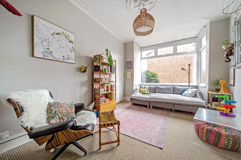 3 bedroom end of terrace house for sale, Methley Lane, Leeds LS7