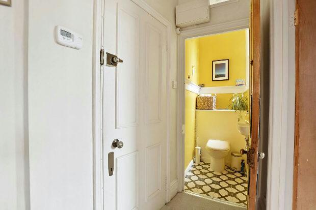 Separate WC