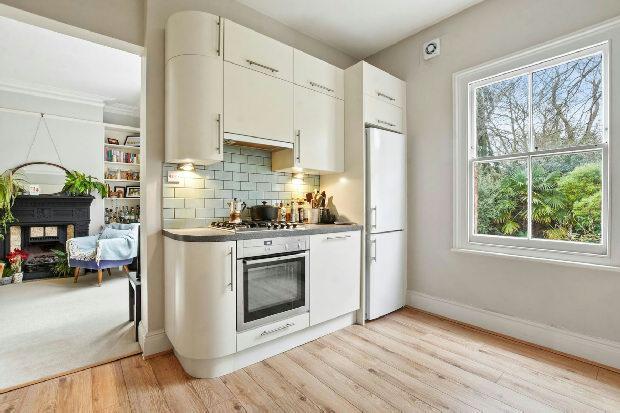Kitchen Diner.