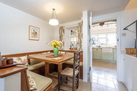 11 Church View, Ascott Under Wychwood, Chipping Norton, OX7 6AA