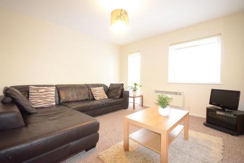 2 bedroom flat to rent, Alma Road, Windsor, SL4