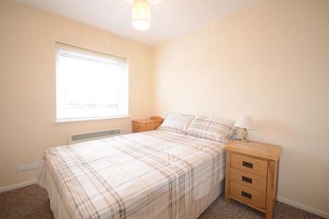 2 bedroom flat to rent, Alma Road, Windsor, SL4