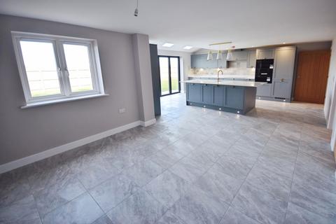 5 bedroom detached house for sale, Lumley Fields , Skegness PE25