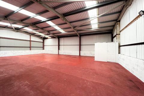 Industrial unit to rent - Pentre SY4
