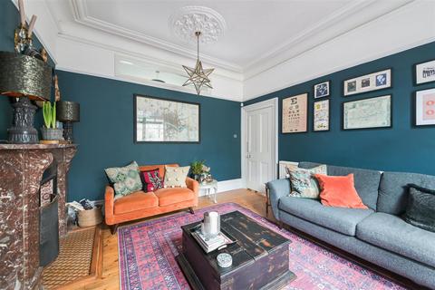 19a Worple Road, Epsom, KT18 5EP
