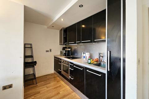 2 bedroom apartment to rent, West Point, Wellington Street, Leeds LS1