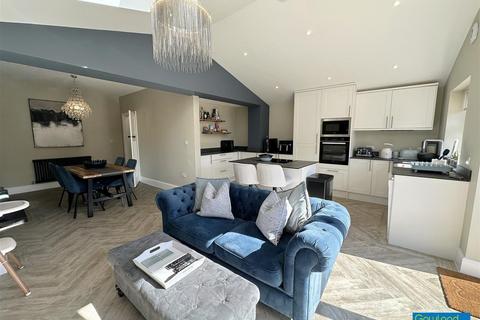 4 bedroom detached house for sale, Darlington Road, Hartburn, TS18 5BD
