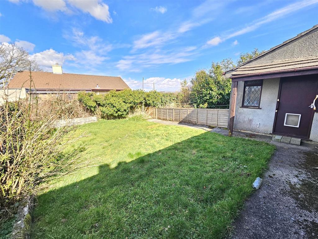 Rear Gardens.jpg