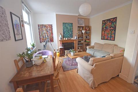 4 bedroom terraced house to rent, Newfoundland Road, Heath/Gabalfa, Cardiff