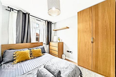 2 bedroom apartment for sale, Newham Way Canning Town, London