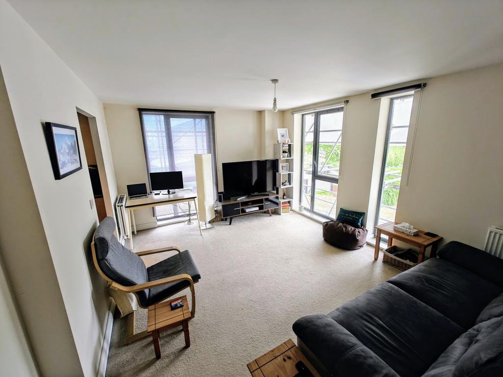 2 Bedroom Flat for Sale