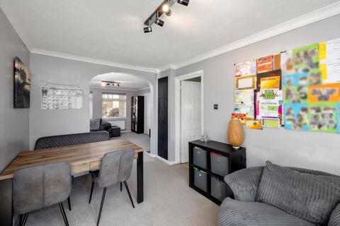 28 Wheatsheaf Close, Horsham, RH12 5TH