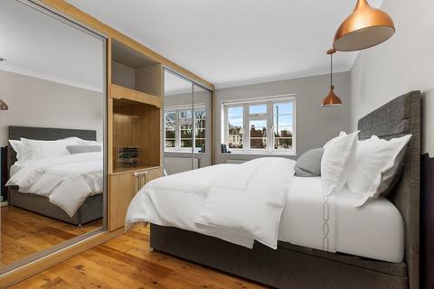 142a East End Road, London, N2 0RZ