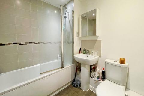 1 bedroom apartment to rent, Stoke Road, Slough SL2