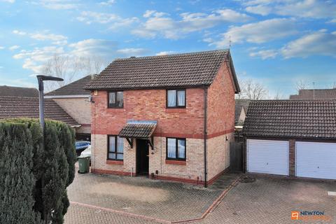 12 Swallowfield, Werrington, Peterborough, PE4 5BN
