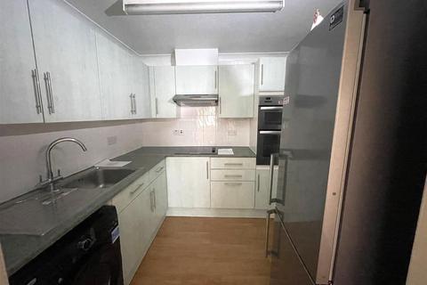 1 bedroom flat for sale, Beehive Lane, Redbridge, Essex