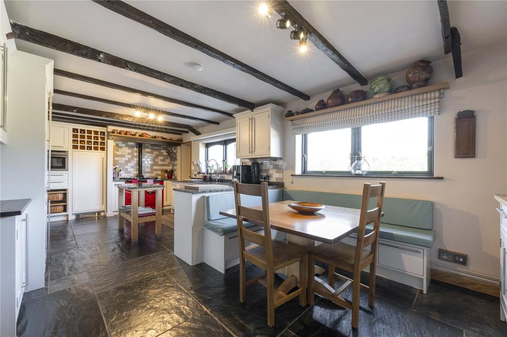 Kitchen/Breakfast