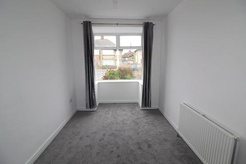2 bedroom semi-detached bungalow to rent, Galloway Lane, Pudsey