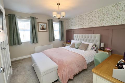 7 Cornelius Walk, Market Weighton, York, YO43 3NZ