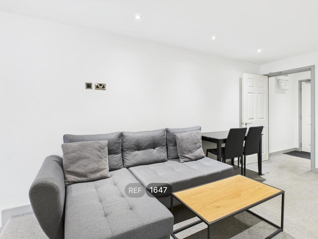 Kitchen &amp; Living area