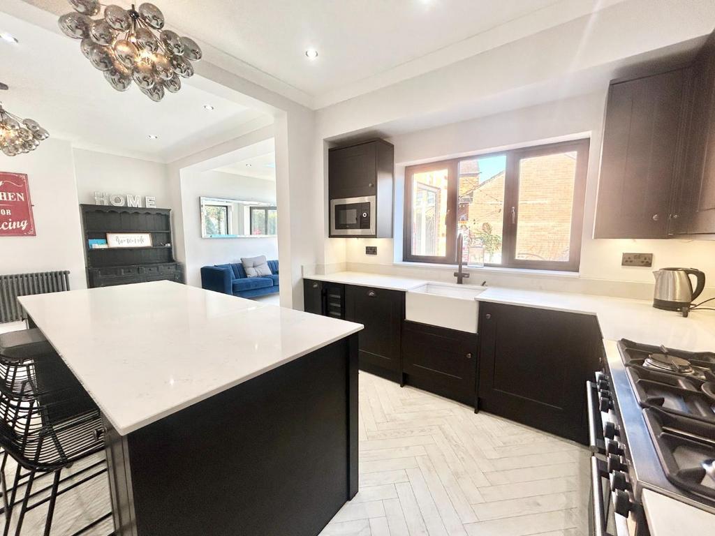 Open-Plan Kitchen &amp; Dining Room
