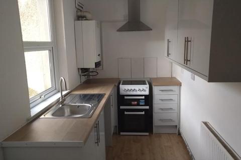 2 bedroom terraced house to rent, Trewyddfa Common, Morriston, SA6 8HN