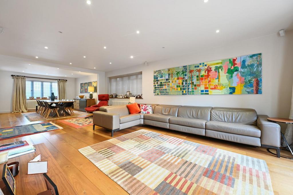 TEC - 72 Wykeham Road - Reception3 (1).jpg
