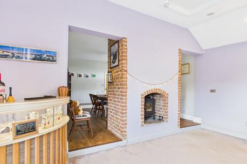 24 Downham Road, Outwell, Wisbech, PE14 8SE