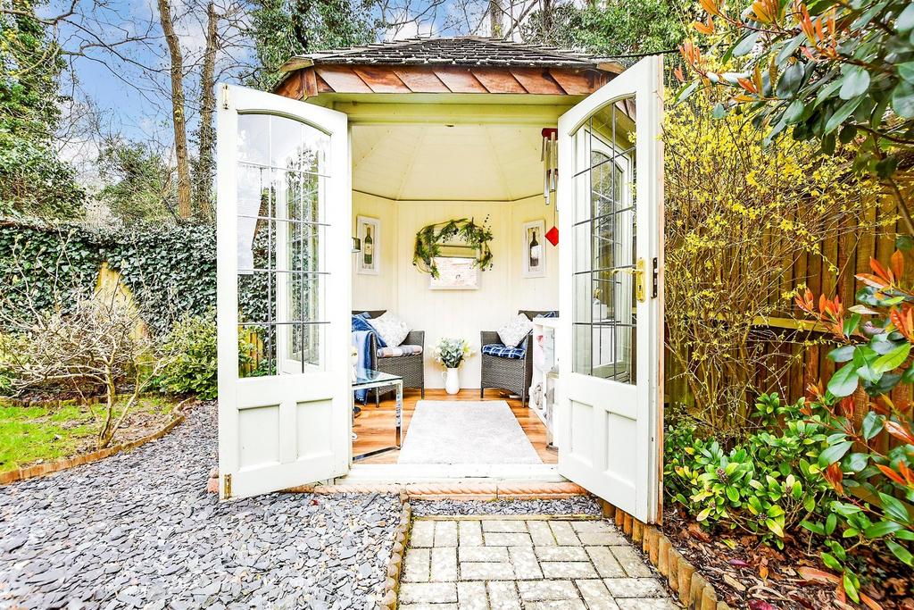 External Lifestyle Photograph