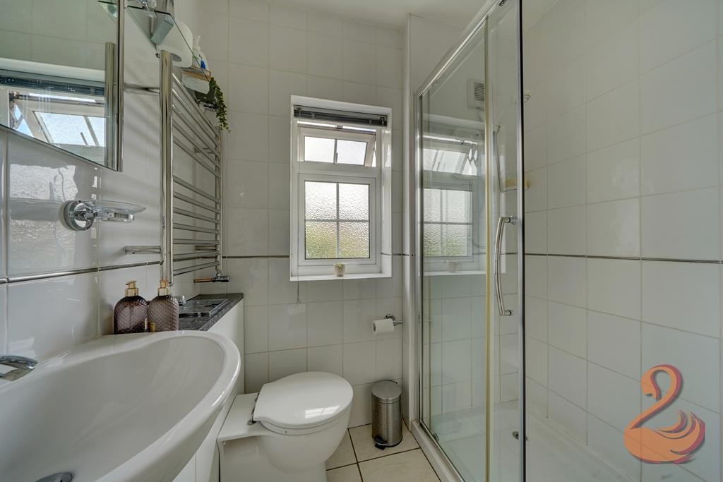 Shower Room.jpg