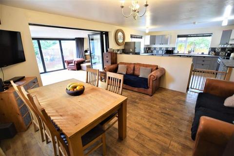Hillsley Chapel Lane, Lawrence Weston, Bristol, BS11 0TQ